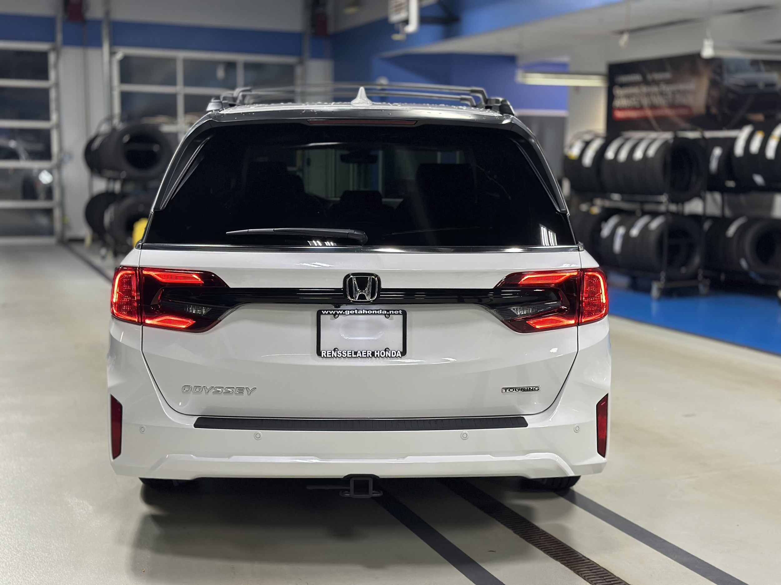 2026 Honda Odyssey Touring - Photo 5