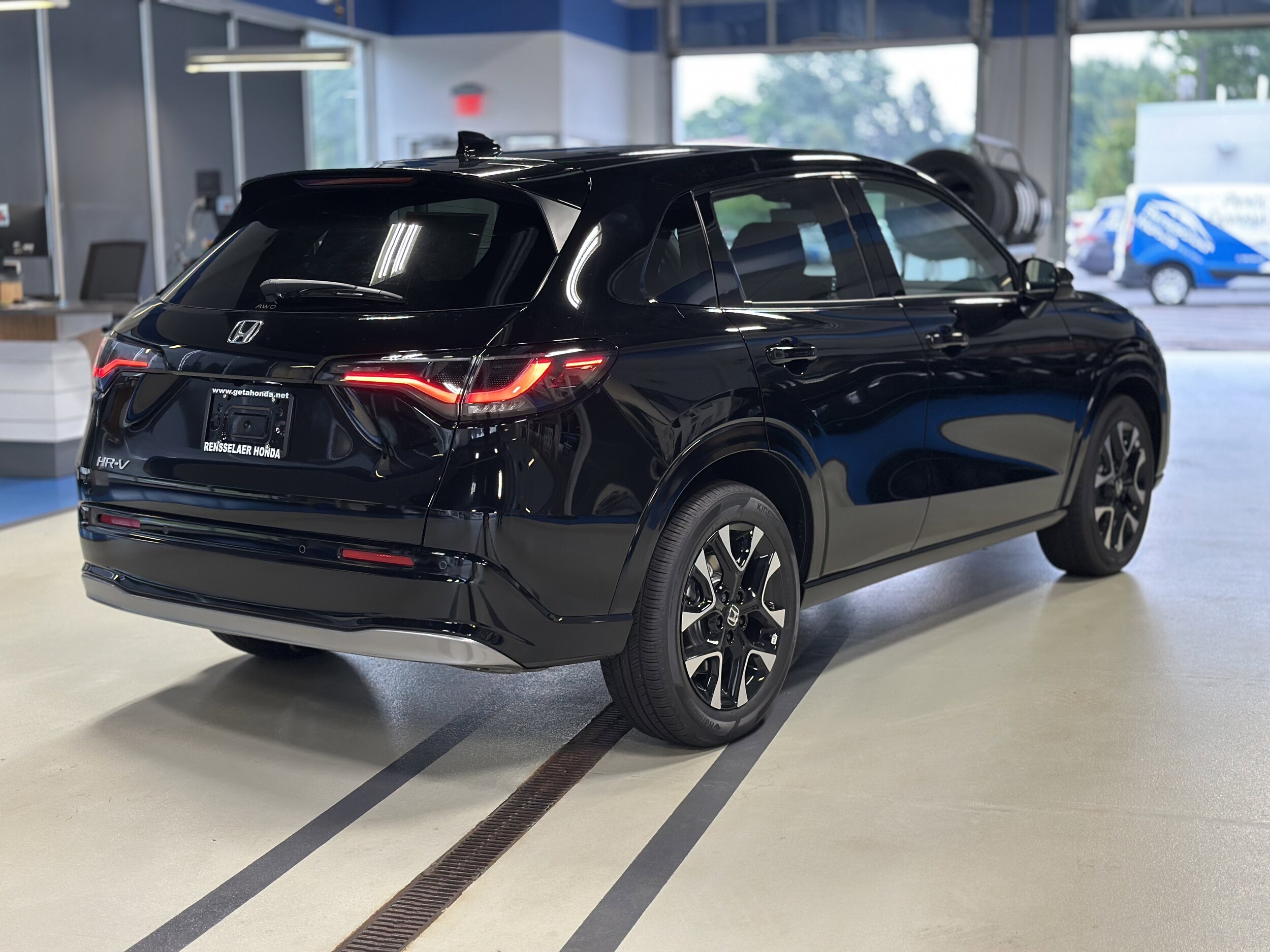 2026 Honda HR-V EX-L photo 3