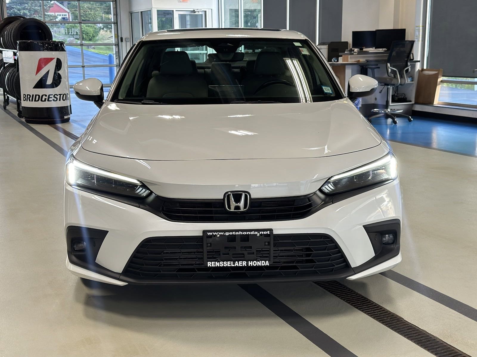 Used 2022 Honda Civic Touring with VIN 2HGFE1F99NH302852 for sale in Troy, NY