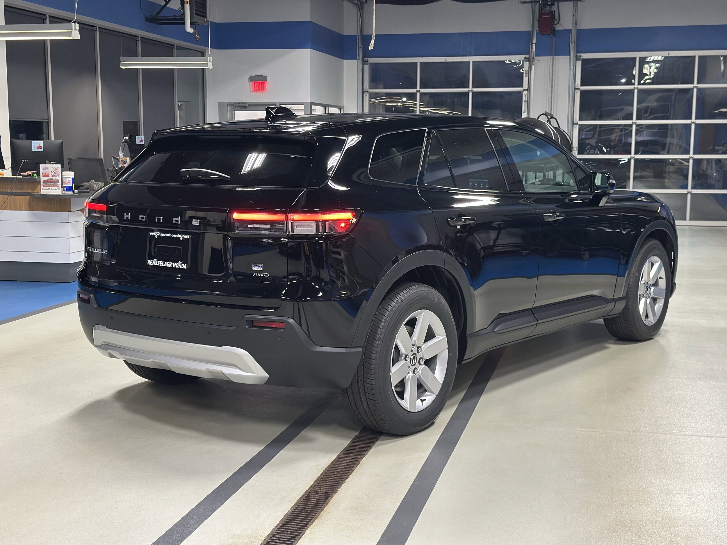 2026 Honda Prologue EX photo 4