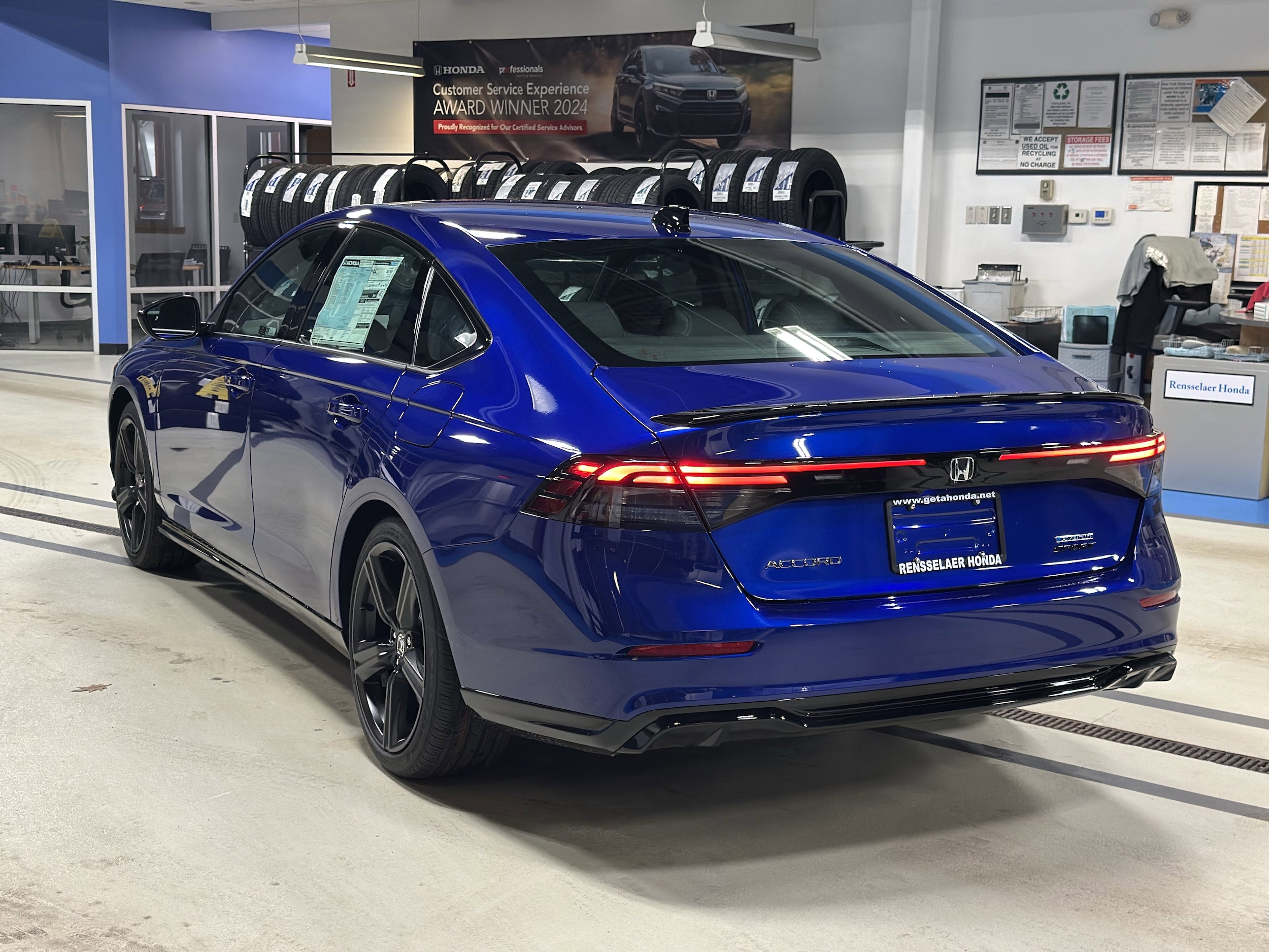 2025 Honda Accord Hybrid Sport-L - Photo 6