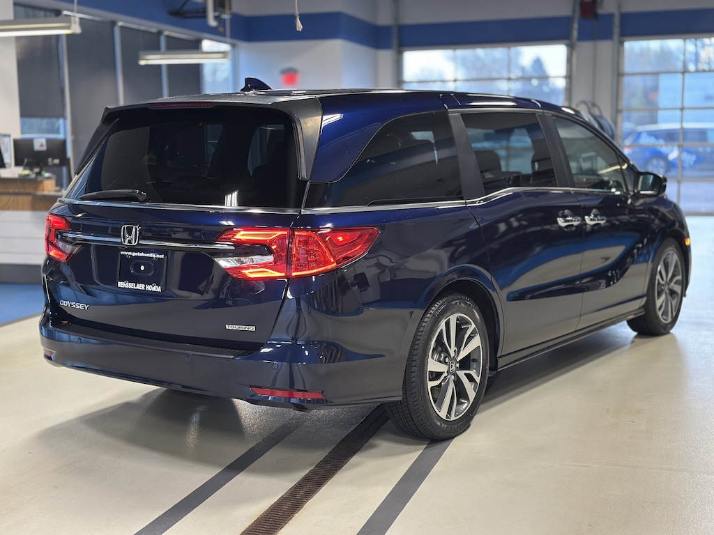 Used 2023 Honda Odyssey Touring Van