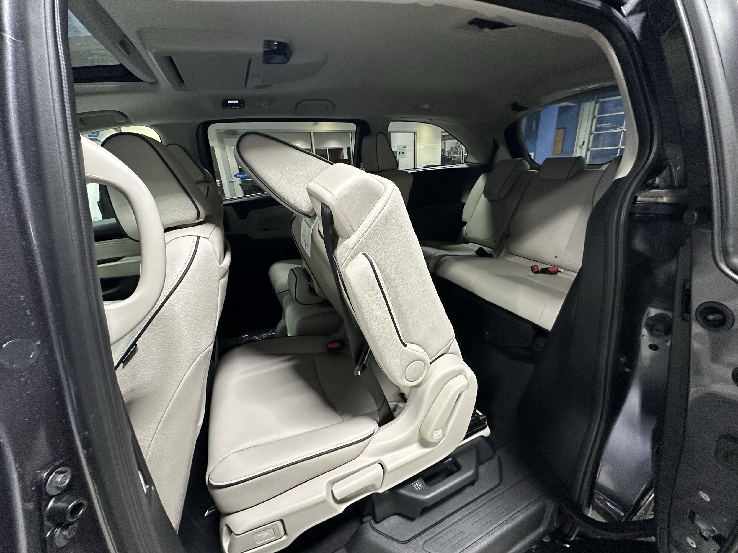 2026 Honda Odyssey Touring - Photo 23