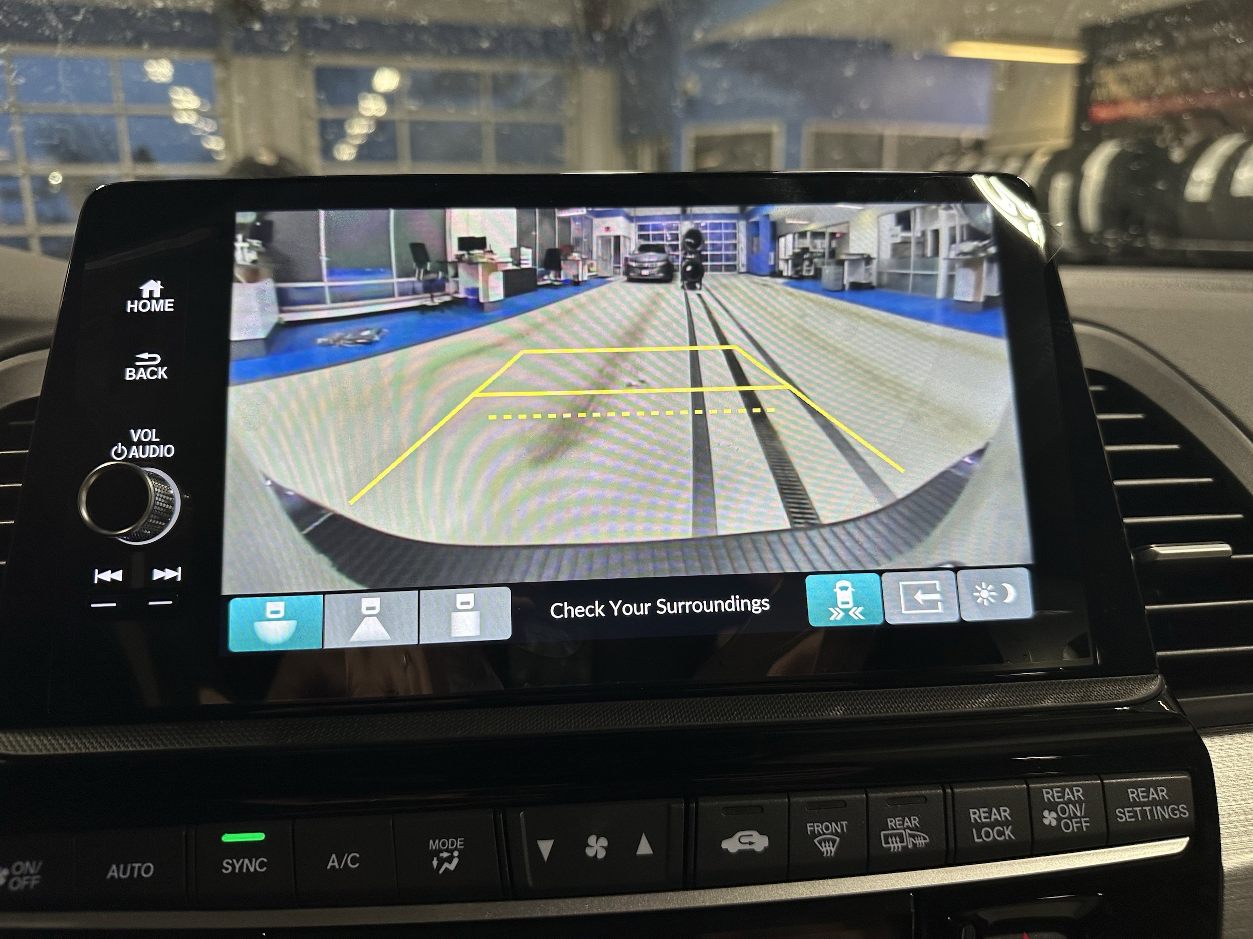 2026 Honda Odyssey Touring - Photo 13