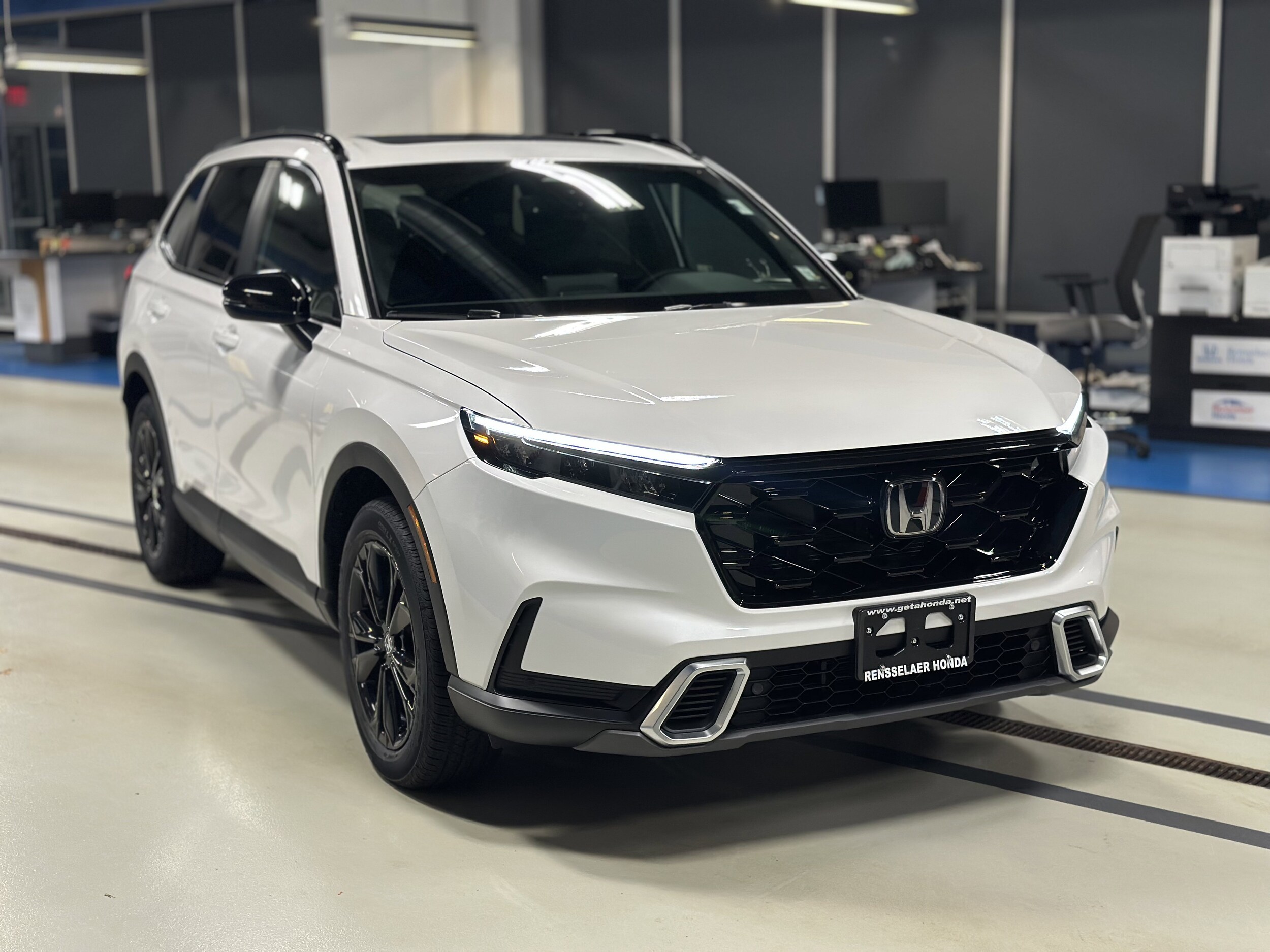 2026 Honda CR-V Hybrid Sport Touring photo 3