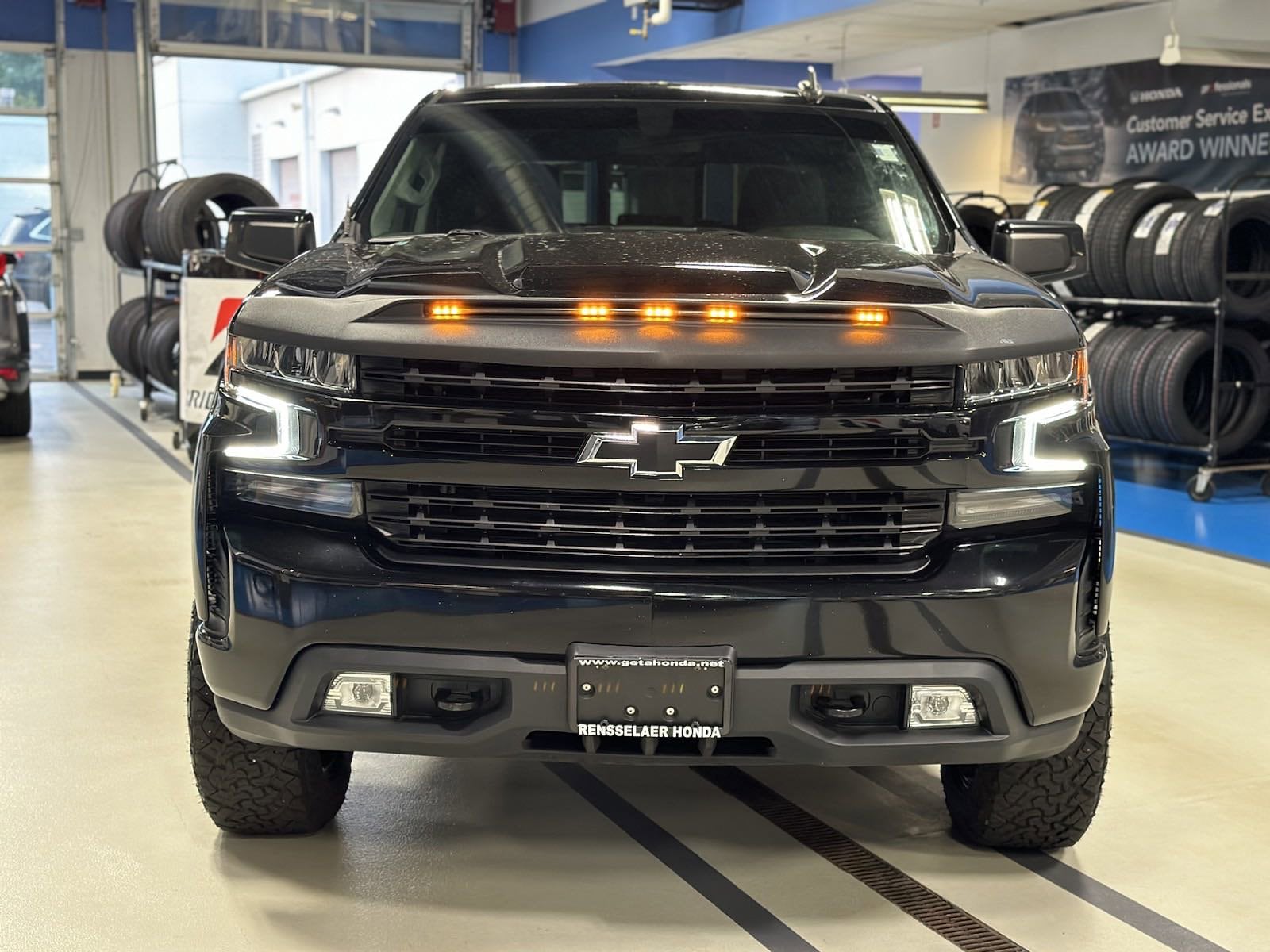 Used 2019 Chevrolet Silverado 1500 RST with VIN 1GCPYEEK4KZ310343 for sale in Troy, NY