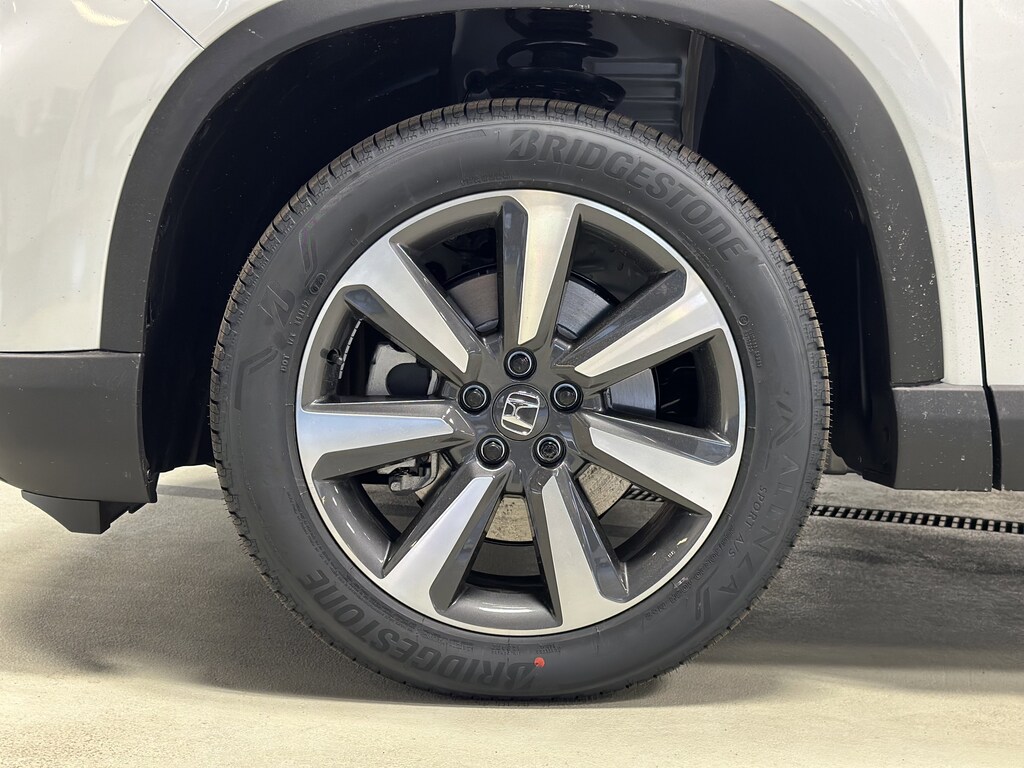 New 2025 Honda Pilot Touring SUV