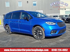 New 2026 Chrysler Pacifica SELECT AWD Passenger Van in Slatington