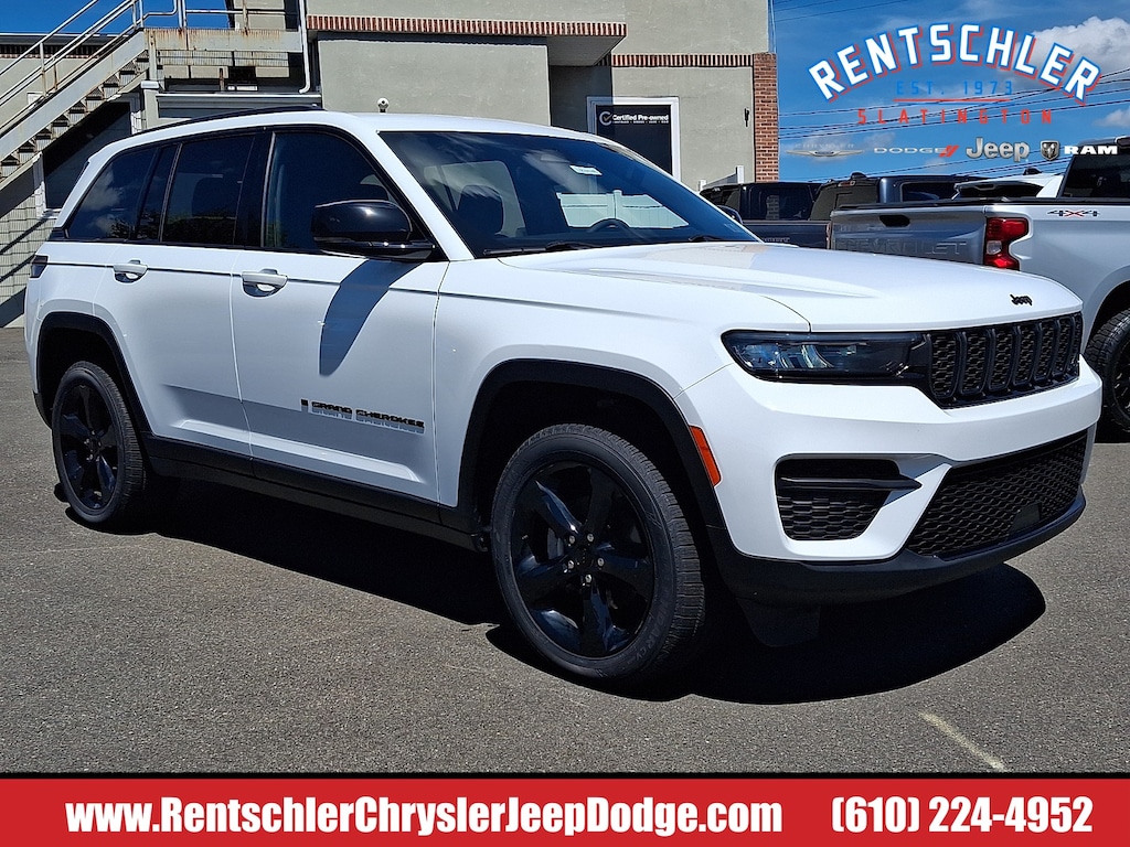 Used 2024 Jeep Grand Cherokee Altitude SUV