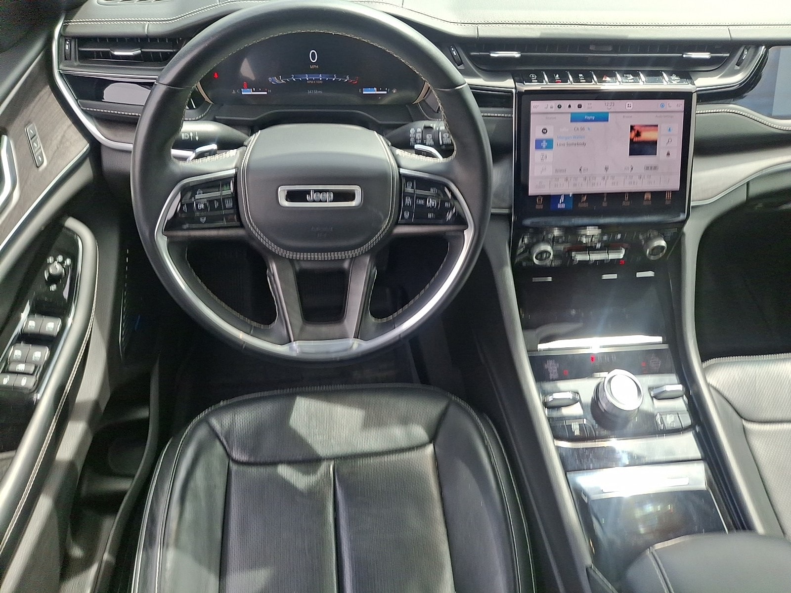 2022 Jeep Grand Cherokee Overland - Photo 11