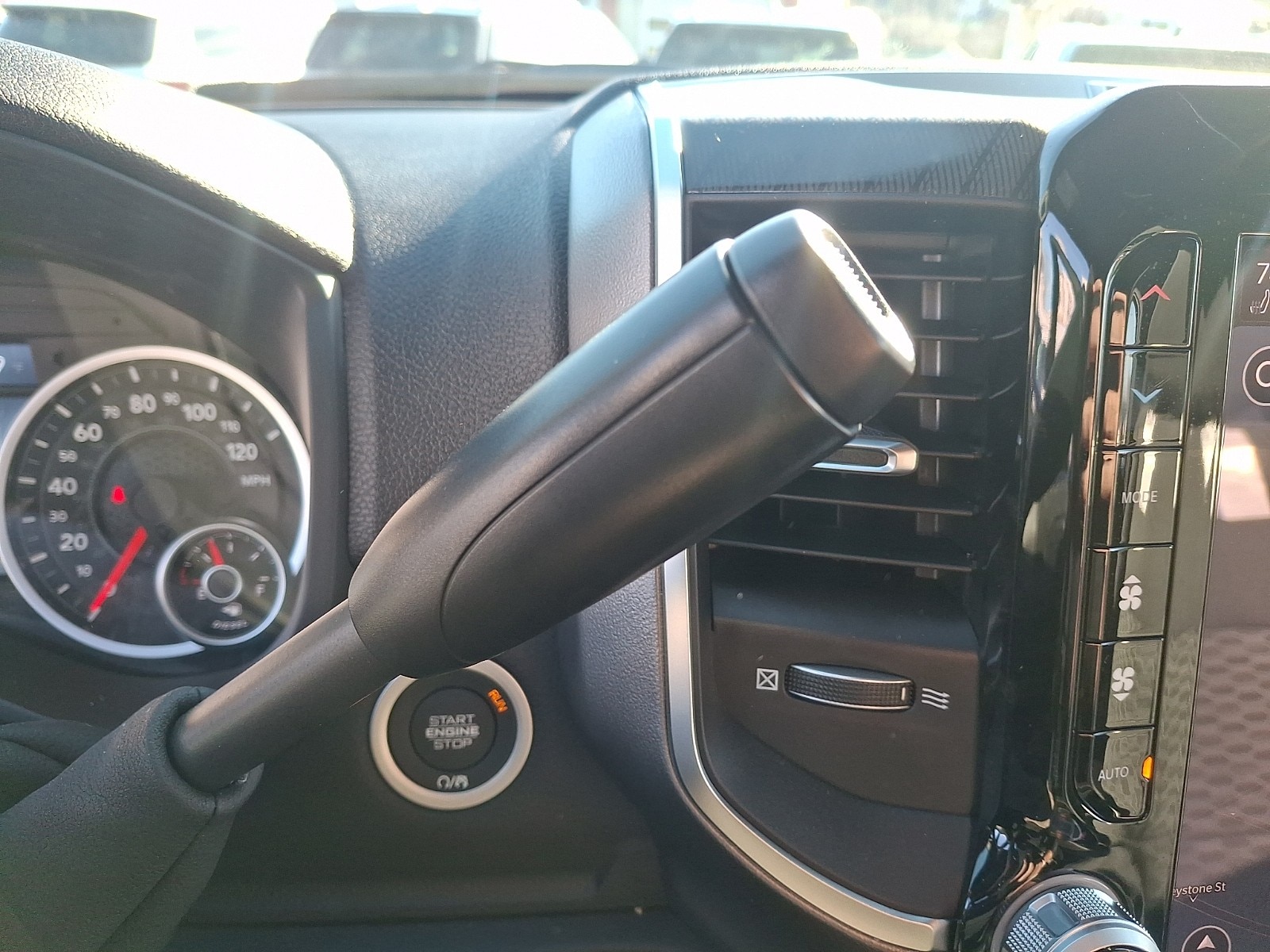 2026 RAM 2500 Big Horn - Photo 10