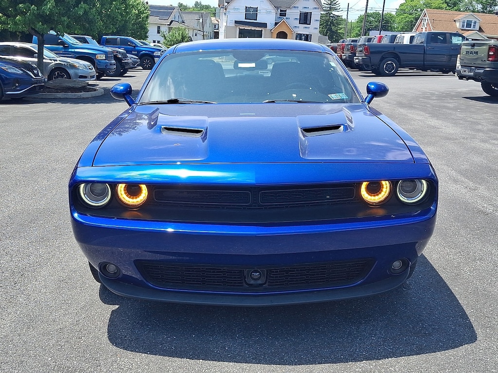 Used 2022 Dodge Challenger SXT