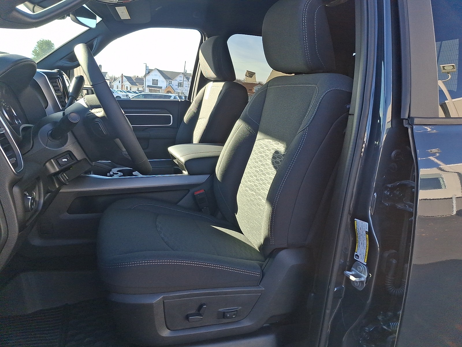 2026 RAM 2500 Big Horn - Photo 9