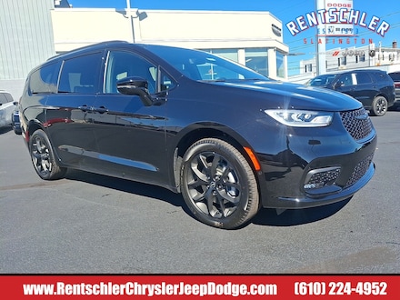 2026 Chrysler Pacifica LIMITED AWD Passenger Van