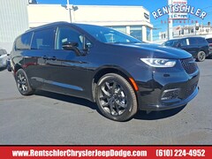 New 2026 Chrysler Pacifica LIMITED AWD Passenger Van in Slatington