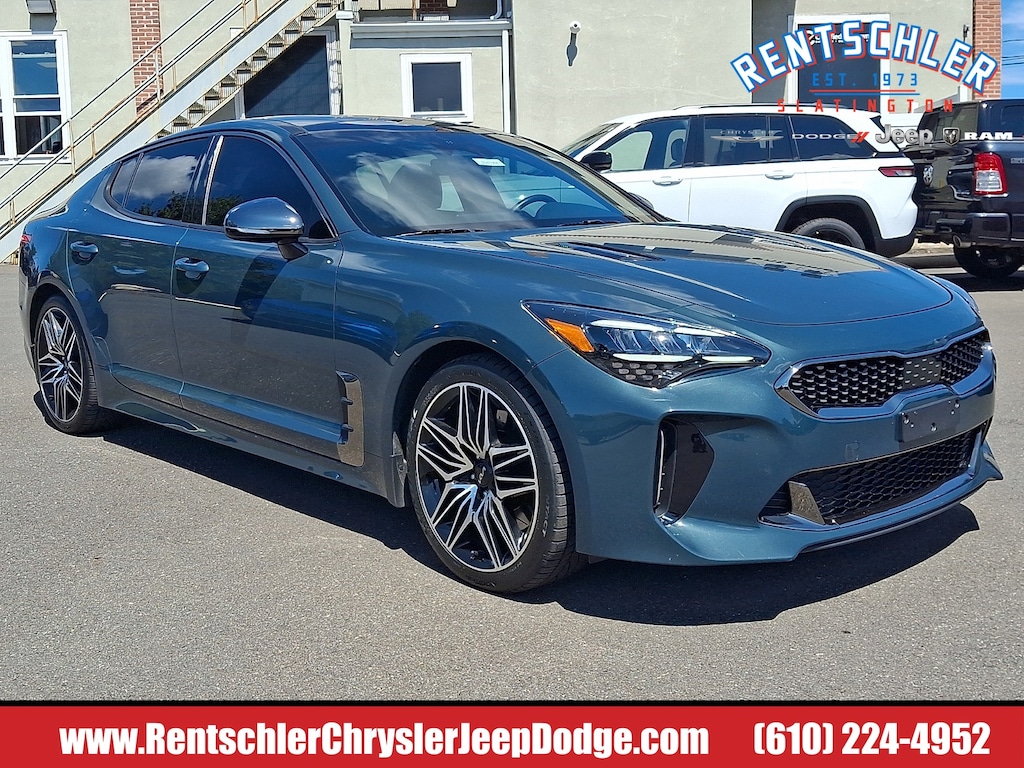 Used 2022 Kia Stinger GT1 Sedan