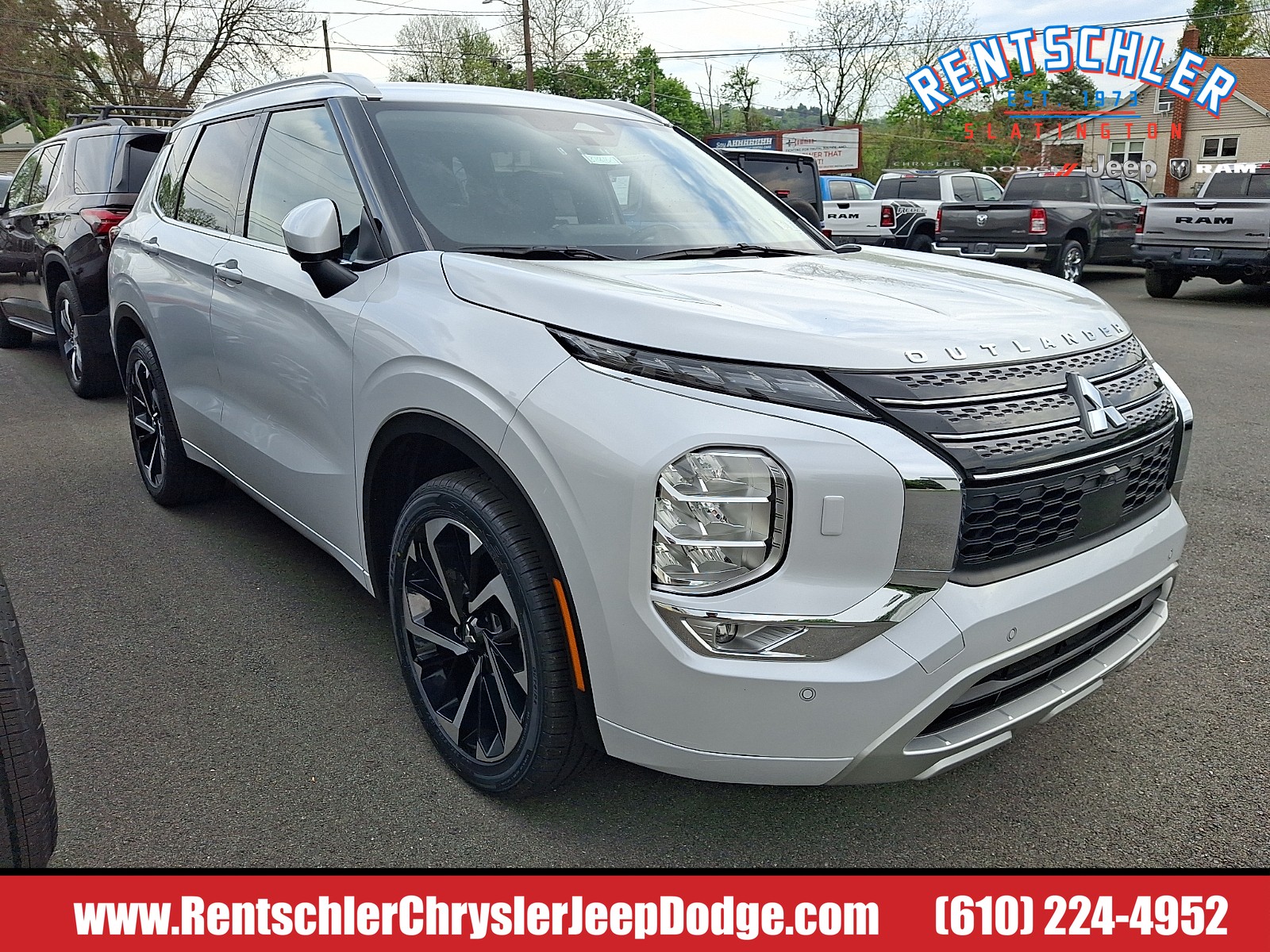 2024 Mitsubishi Outlander SEL S-AWC's photo