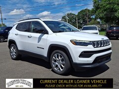 2022 Jeep Compass Latitude Lux SUV