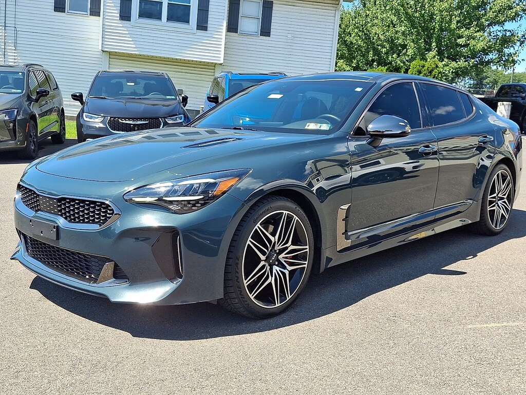 Used 2022 Kia Stinger GT1 Sedan