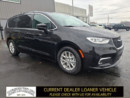 2026 Chrysler Pacifica SELECT Passenger Van