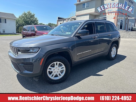 2023 Jeep Grand Cherokee Laredo SUV