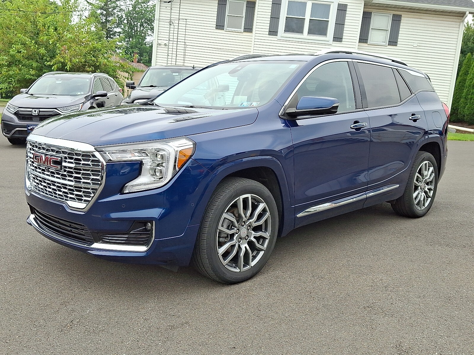 2022 Gmc Terrain Denali photo 3