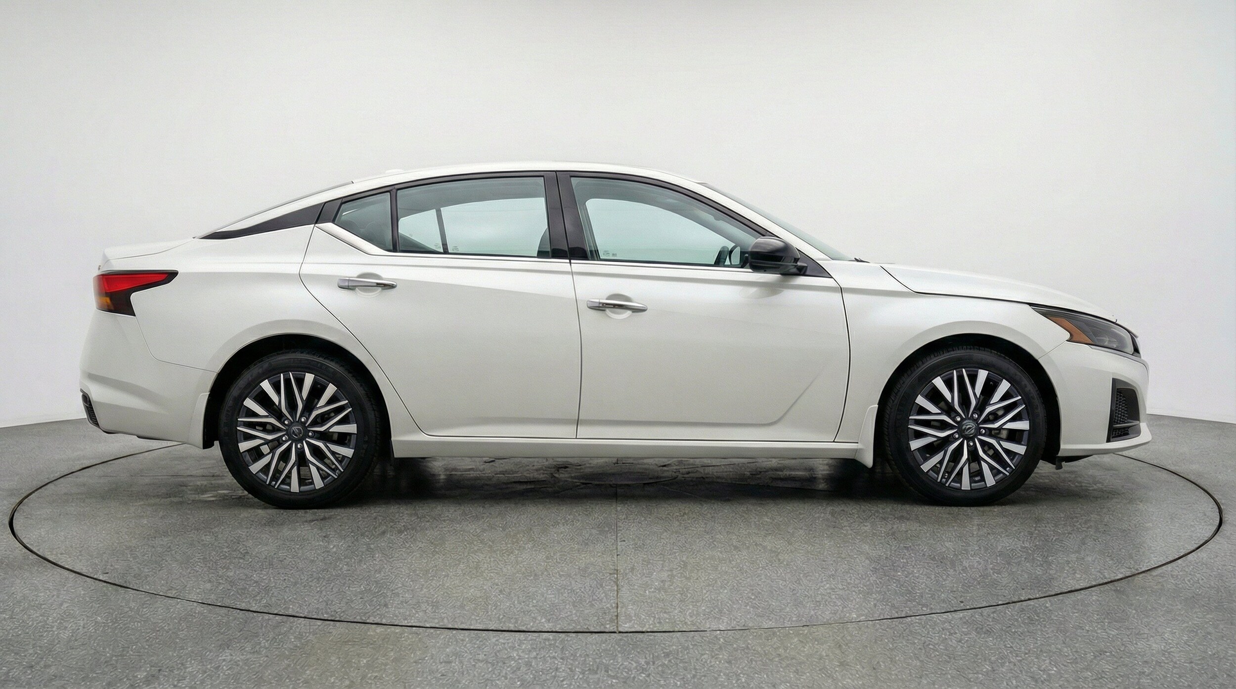 Thumbnail: 2025 Nissan Altima - 11