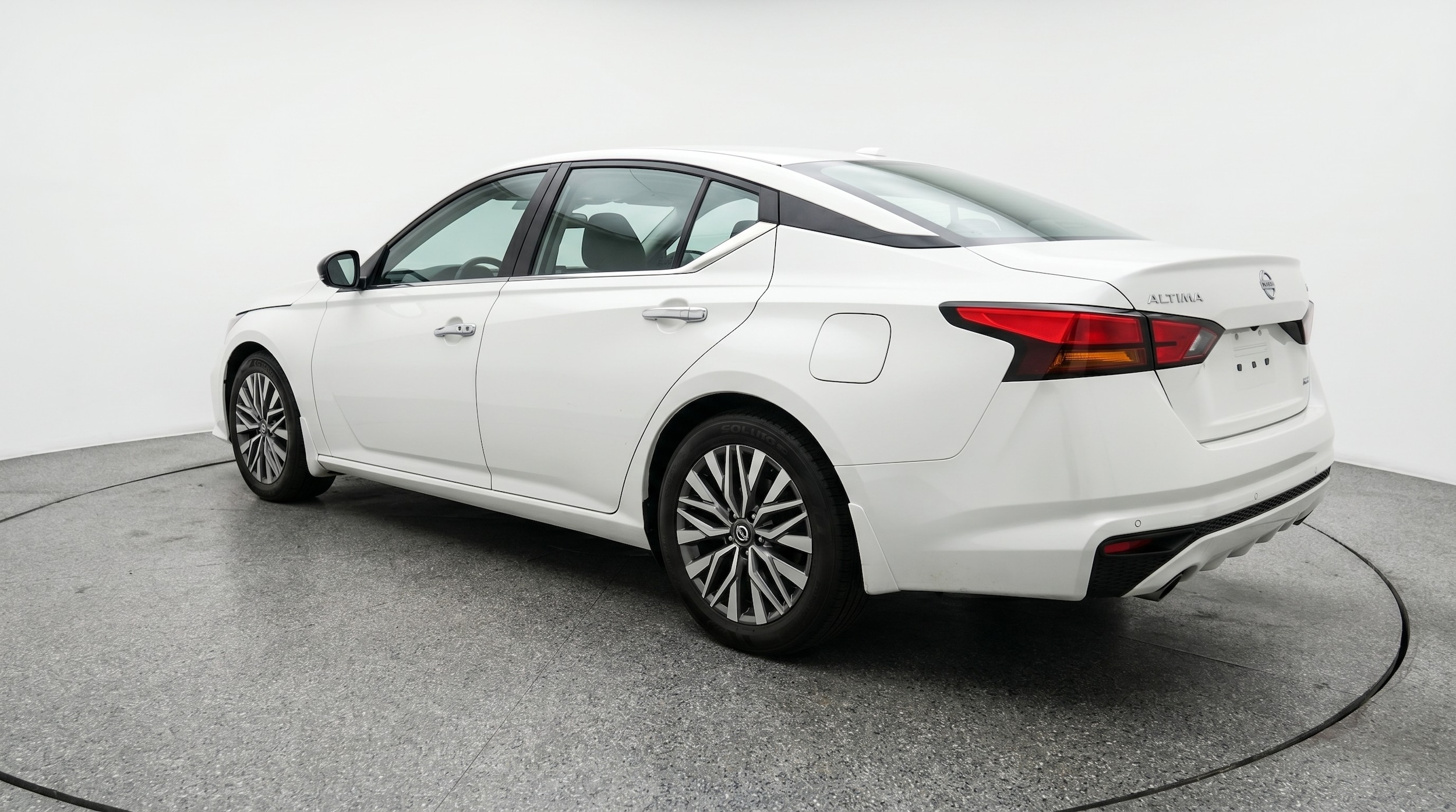 Thumbnail: 2025 Nissan Altima - 5