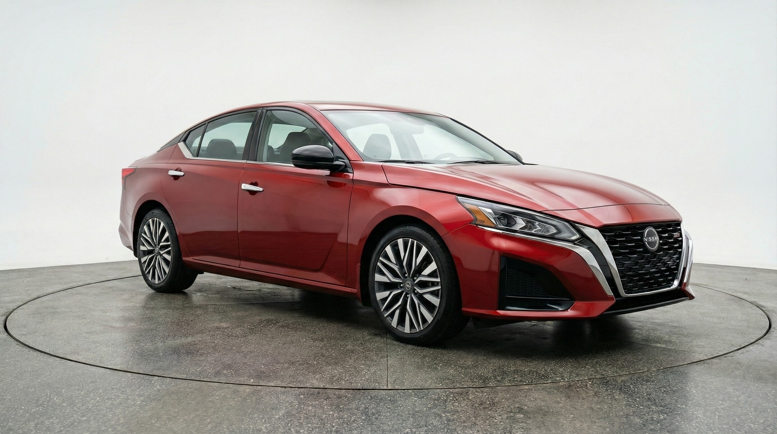 Thumbnail: 2025 Nissan Altima - 1