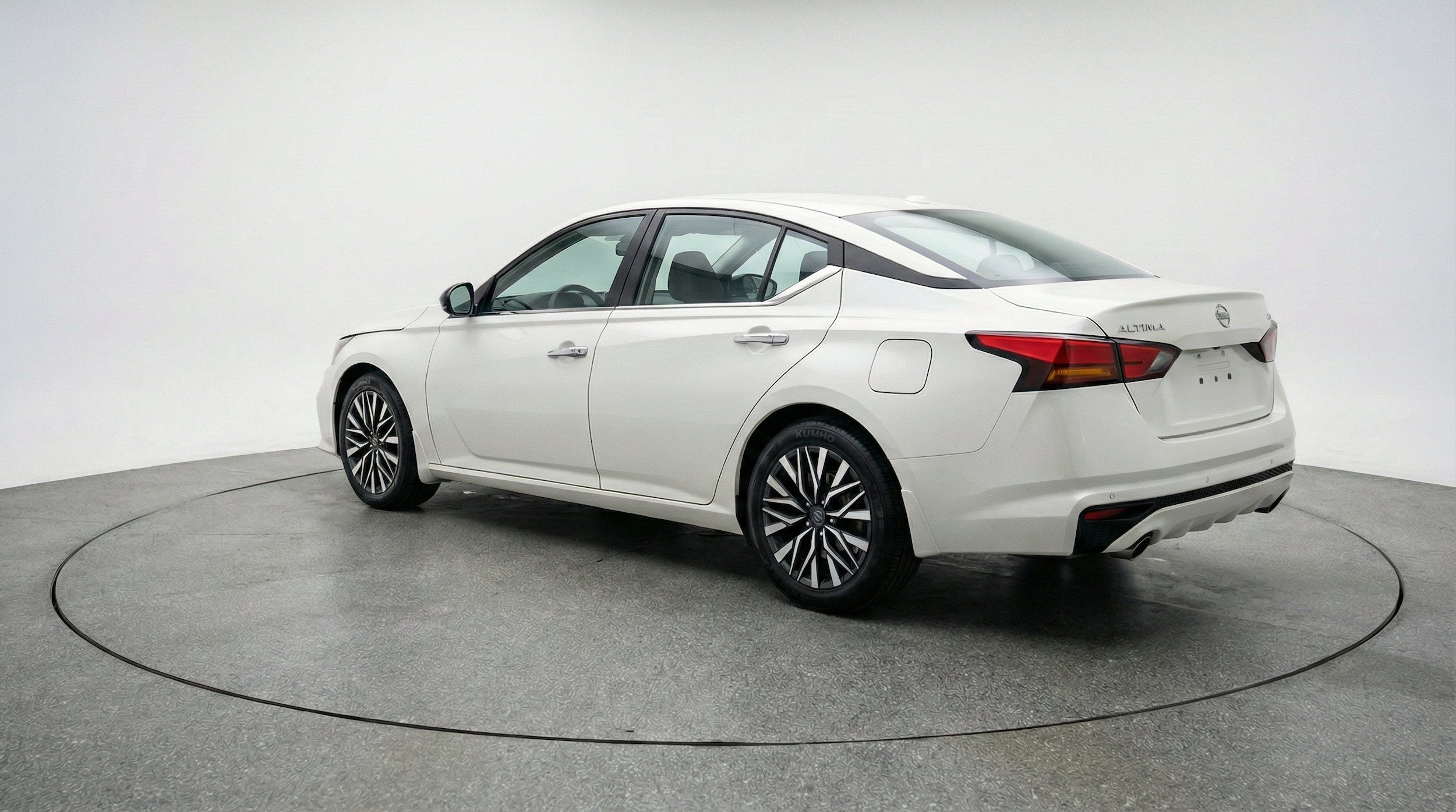Thumbnail: 2025 Nissan Altima - 6