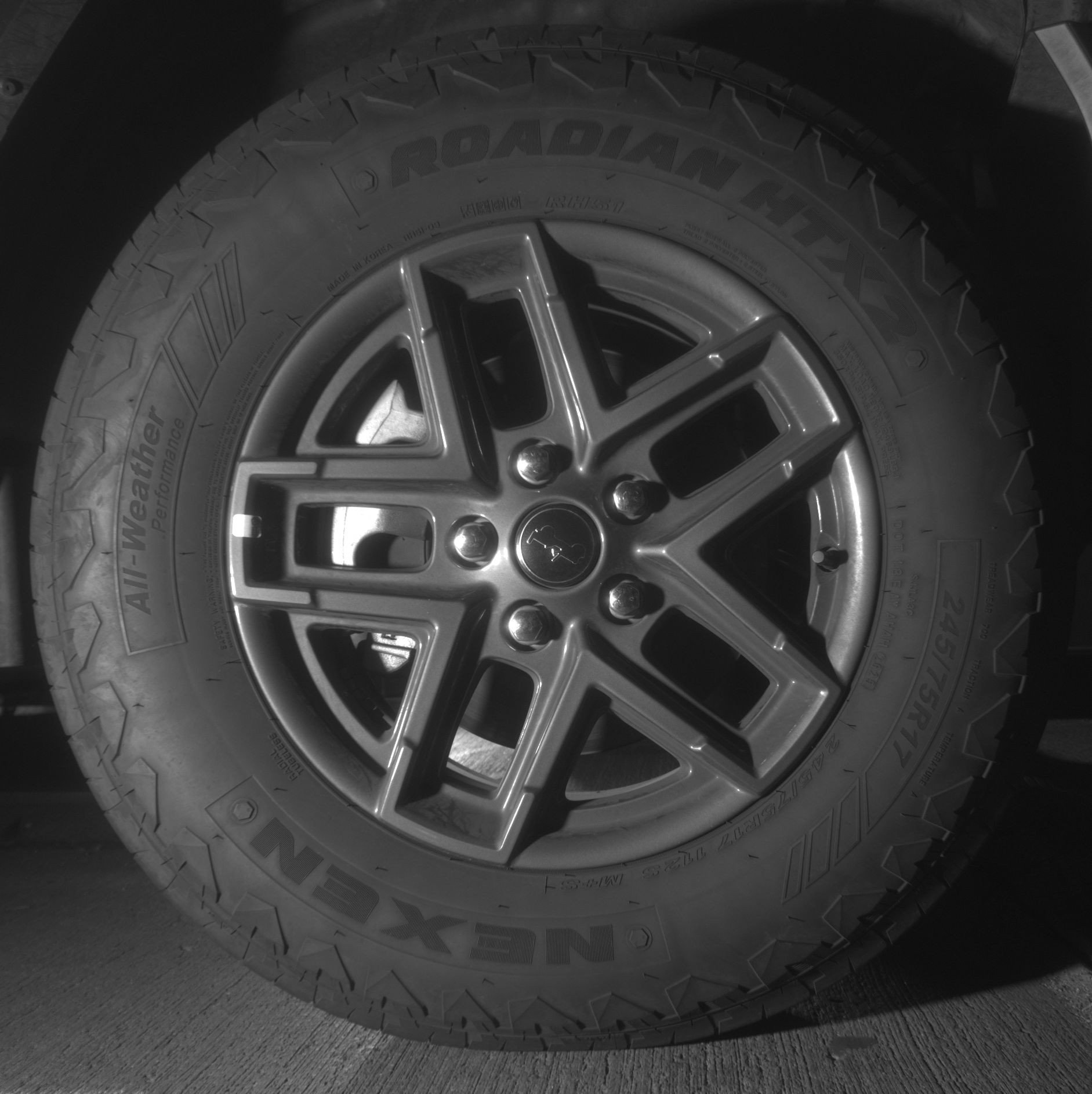 Thumbnail: 2025 Jeep Wrangler - 13