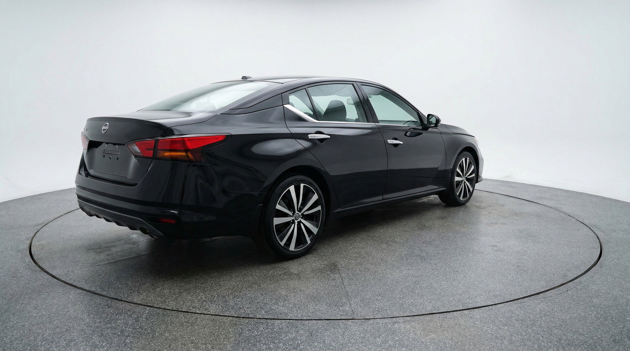 Thumbnail: 2025 Nissan Altima - 9