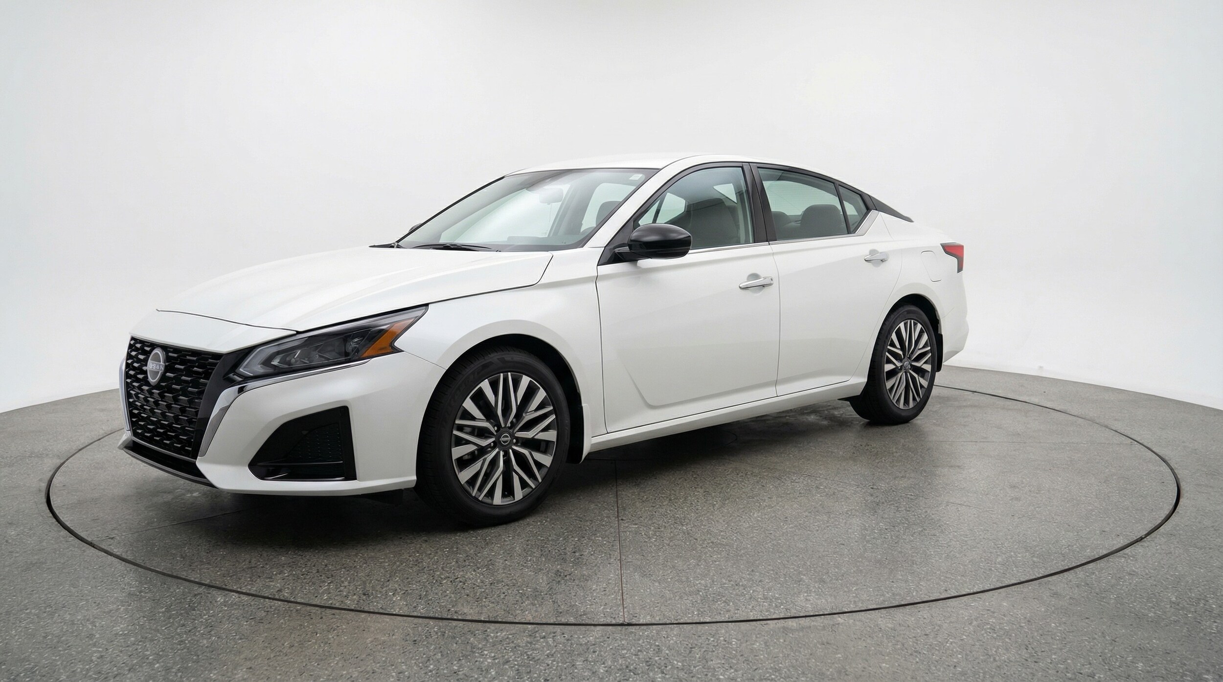 Thumbnail: 2025 Nissan Altima - 3