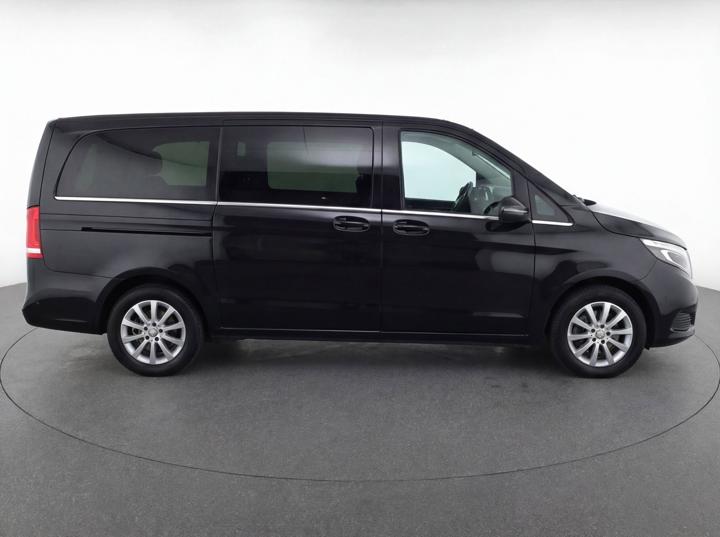 Thumbnail: 2024 Chrysler Pacifica - 11