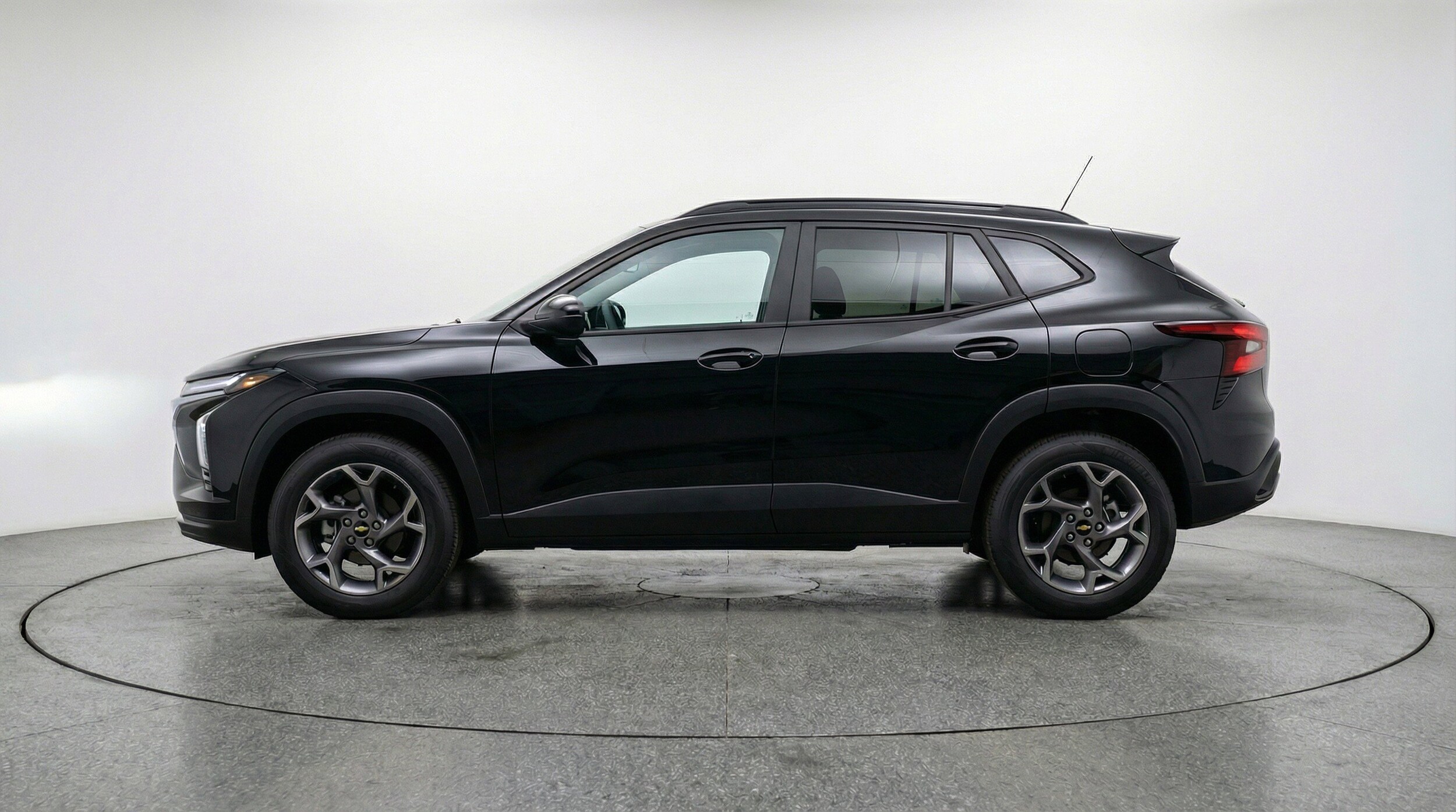 Thumbnail: 2025 Chevrolet Trax - 5