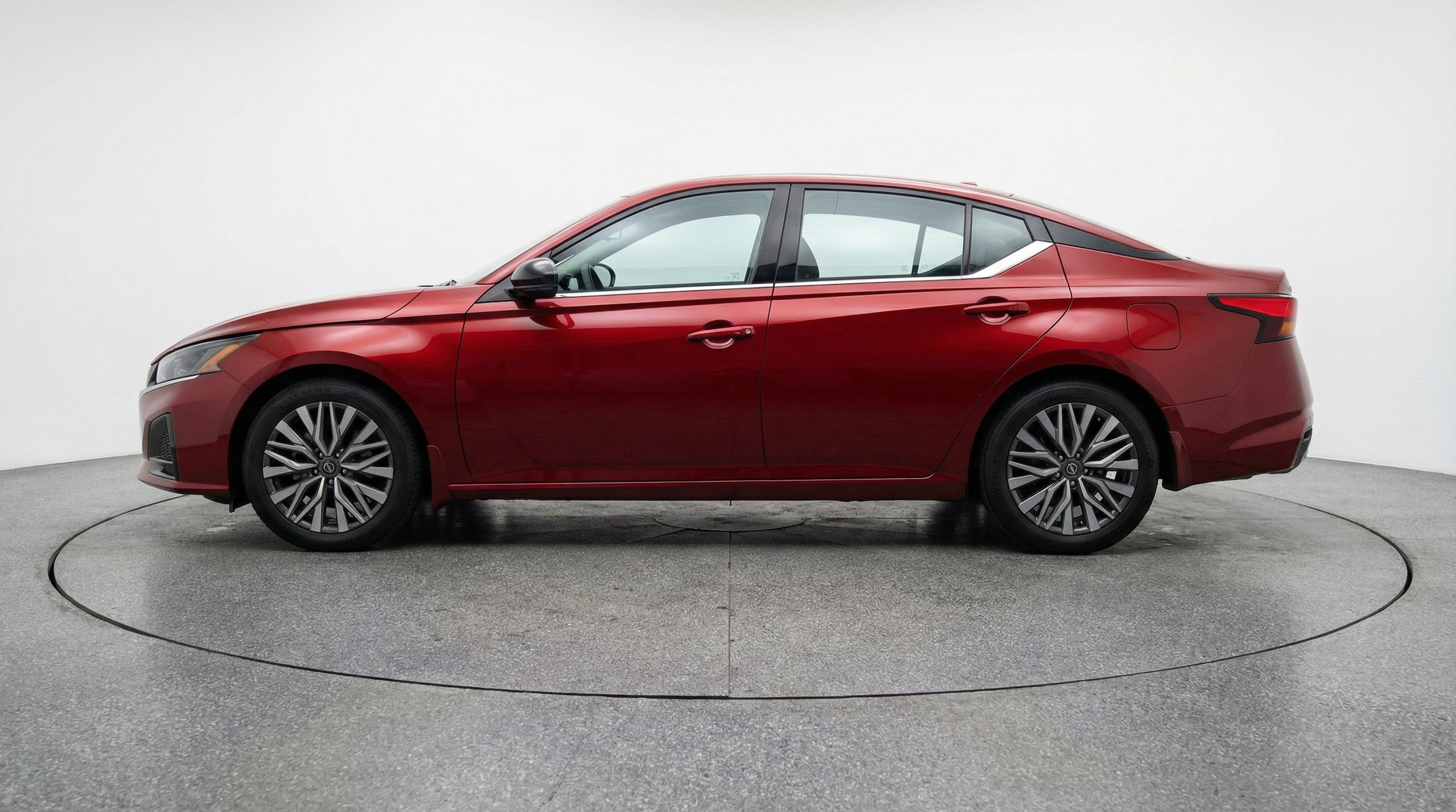 Thumbnail: 2025 Nissan Altima - 5