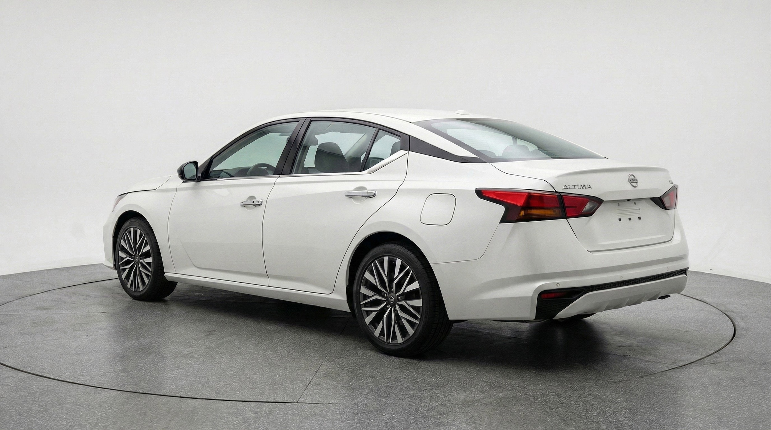 Thumbnail: 2025 Nissan Altima - 6