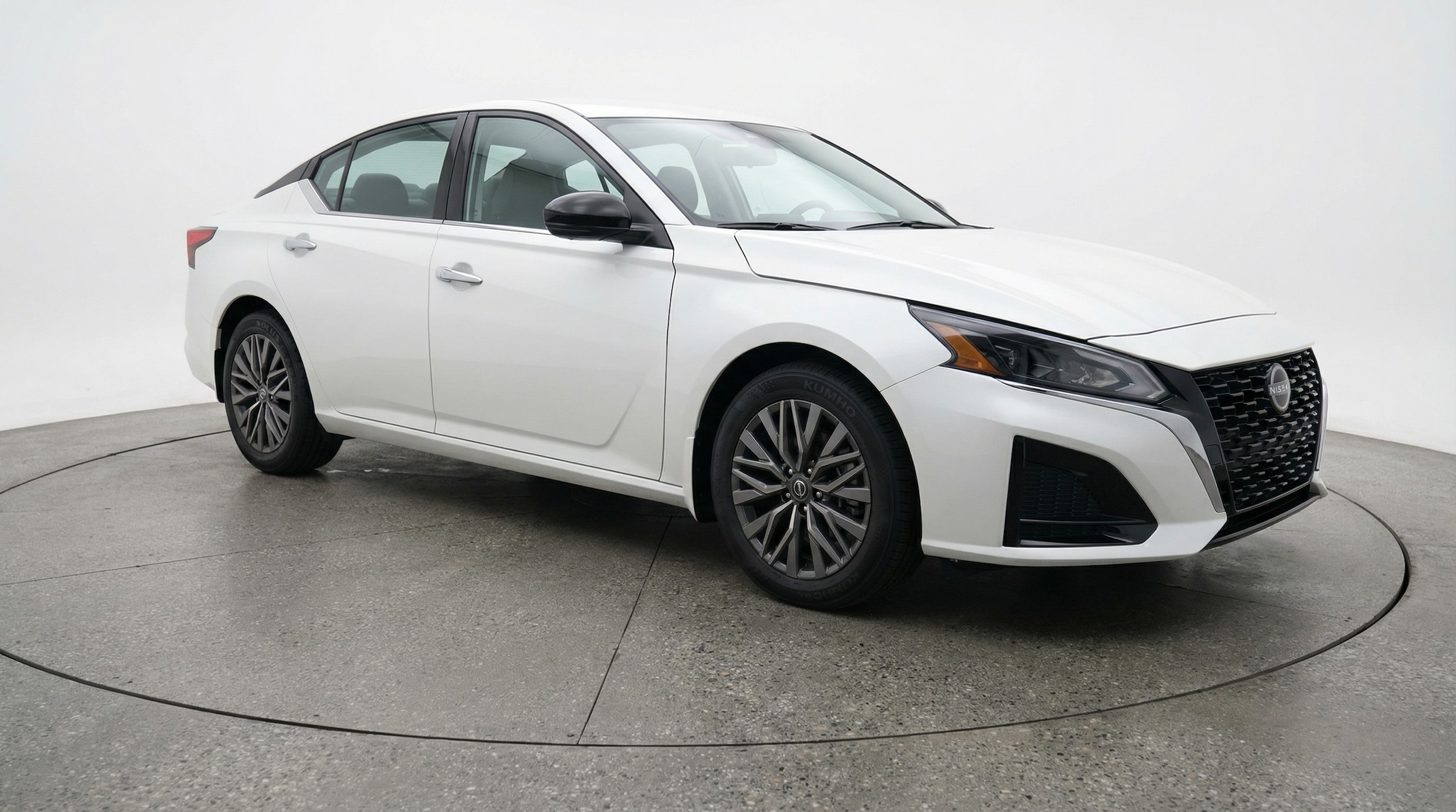 Thumbnail: 2025 Nissan Altima - 1