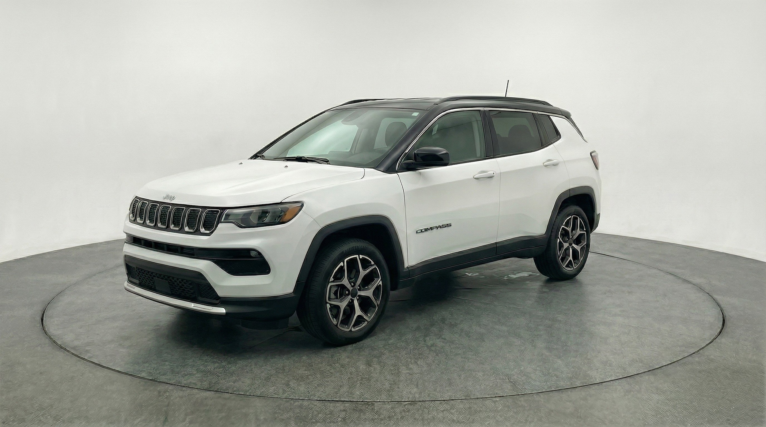 Thumbnail: 2025 Jeep Compass - 3