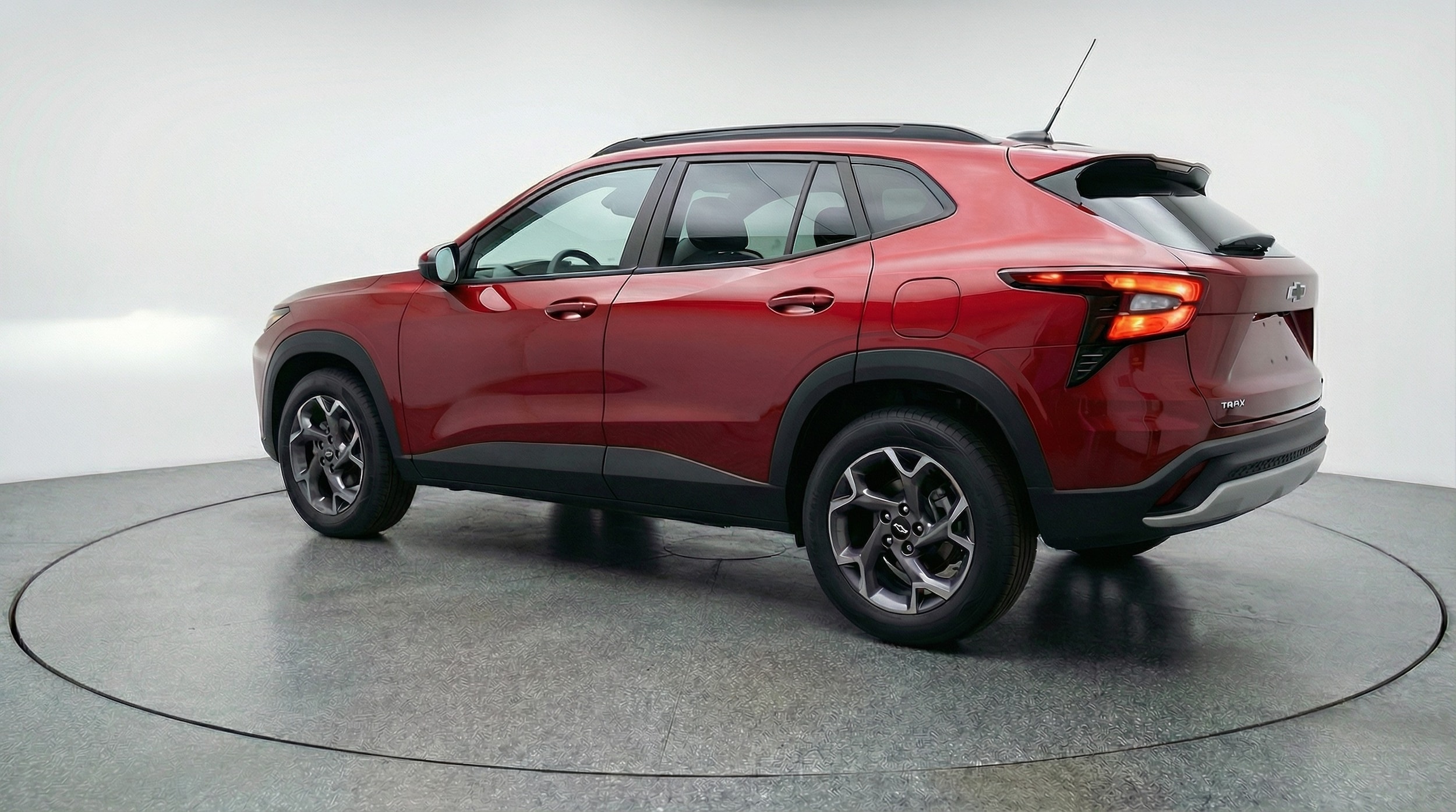 Thumbnail: 2025 Chevrolet Trax - 5