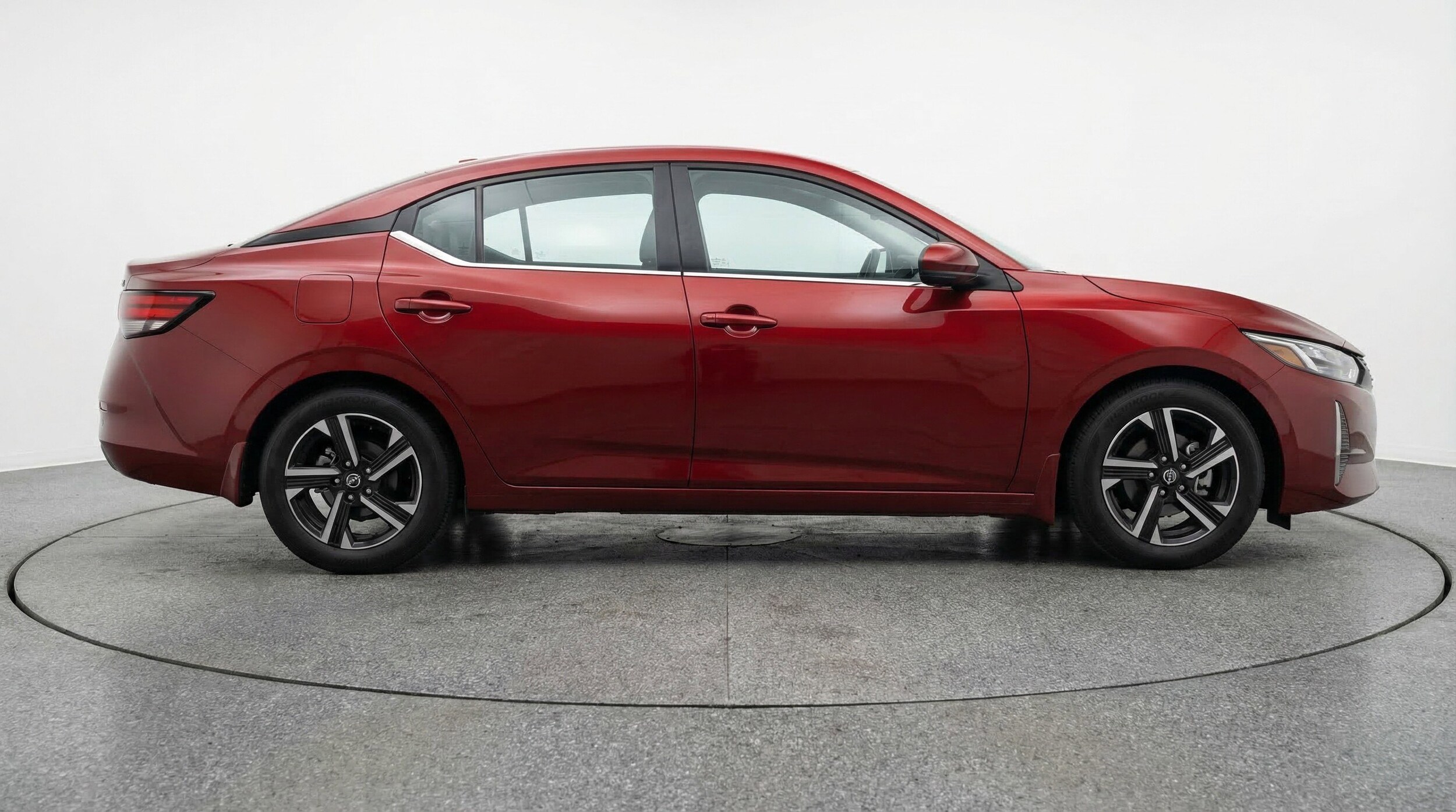 Thumbnail: 2025 Nissan Sentra - 11