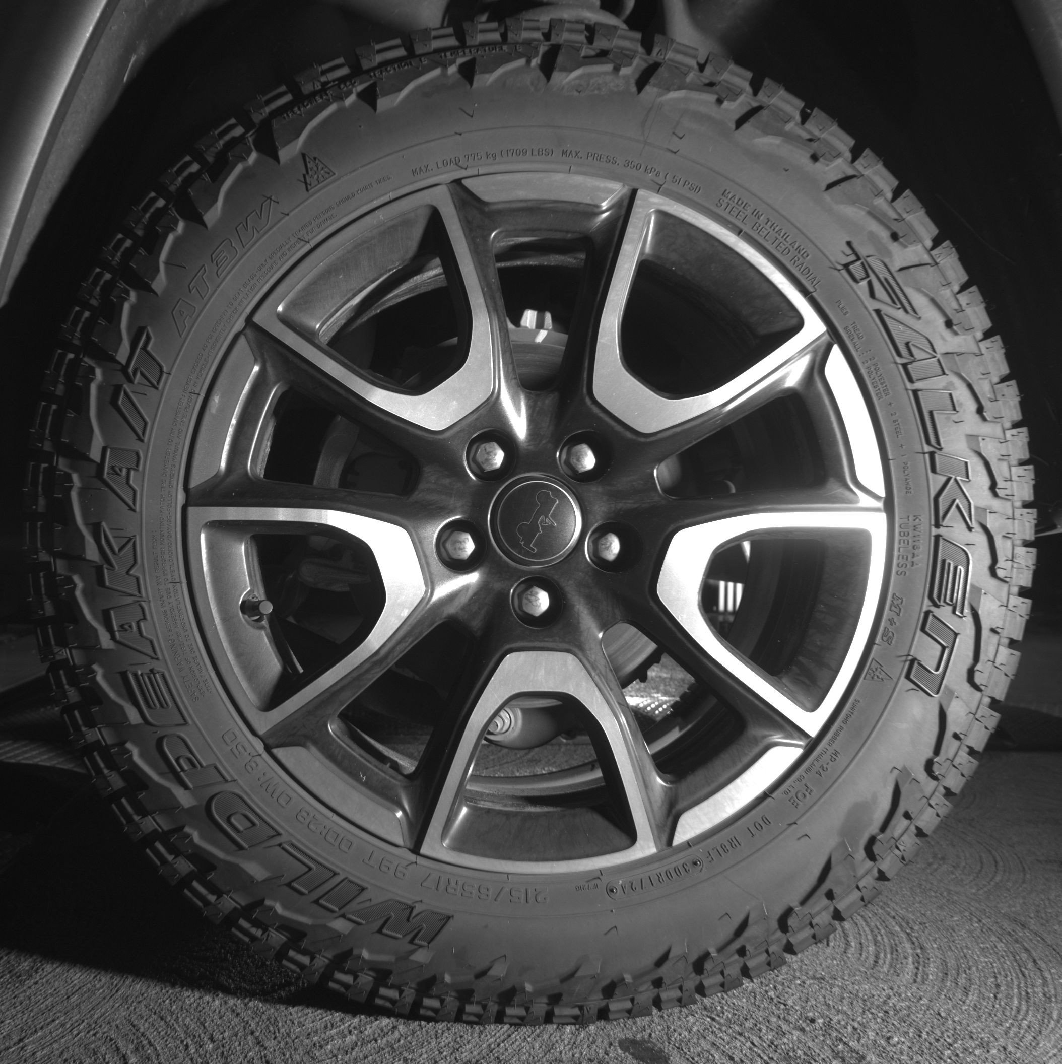 Thumbnail: 2025 Jeep Compass - 14