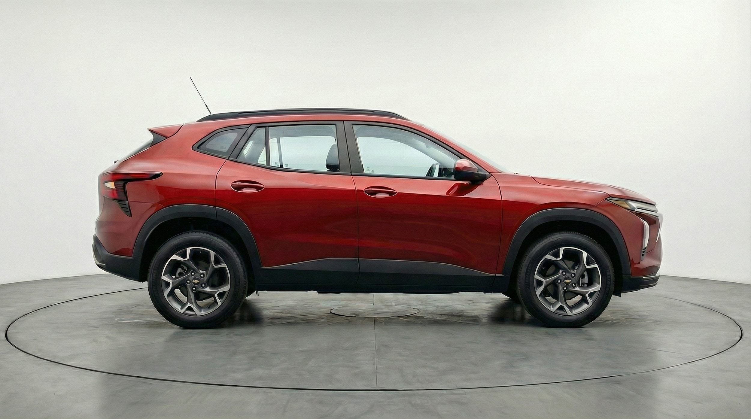 Thumbnail: 2025 Chevrolet Trax - 8