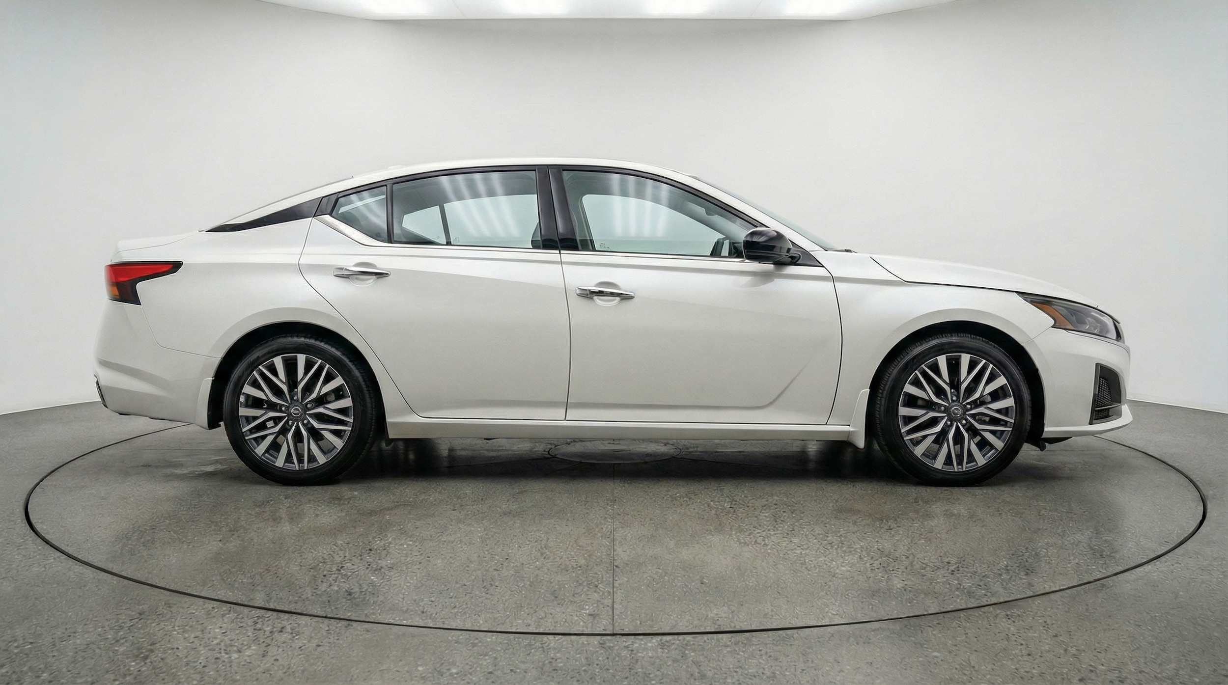 Thumbnail: 2025 Nissan Altima - 8