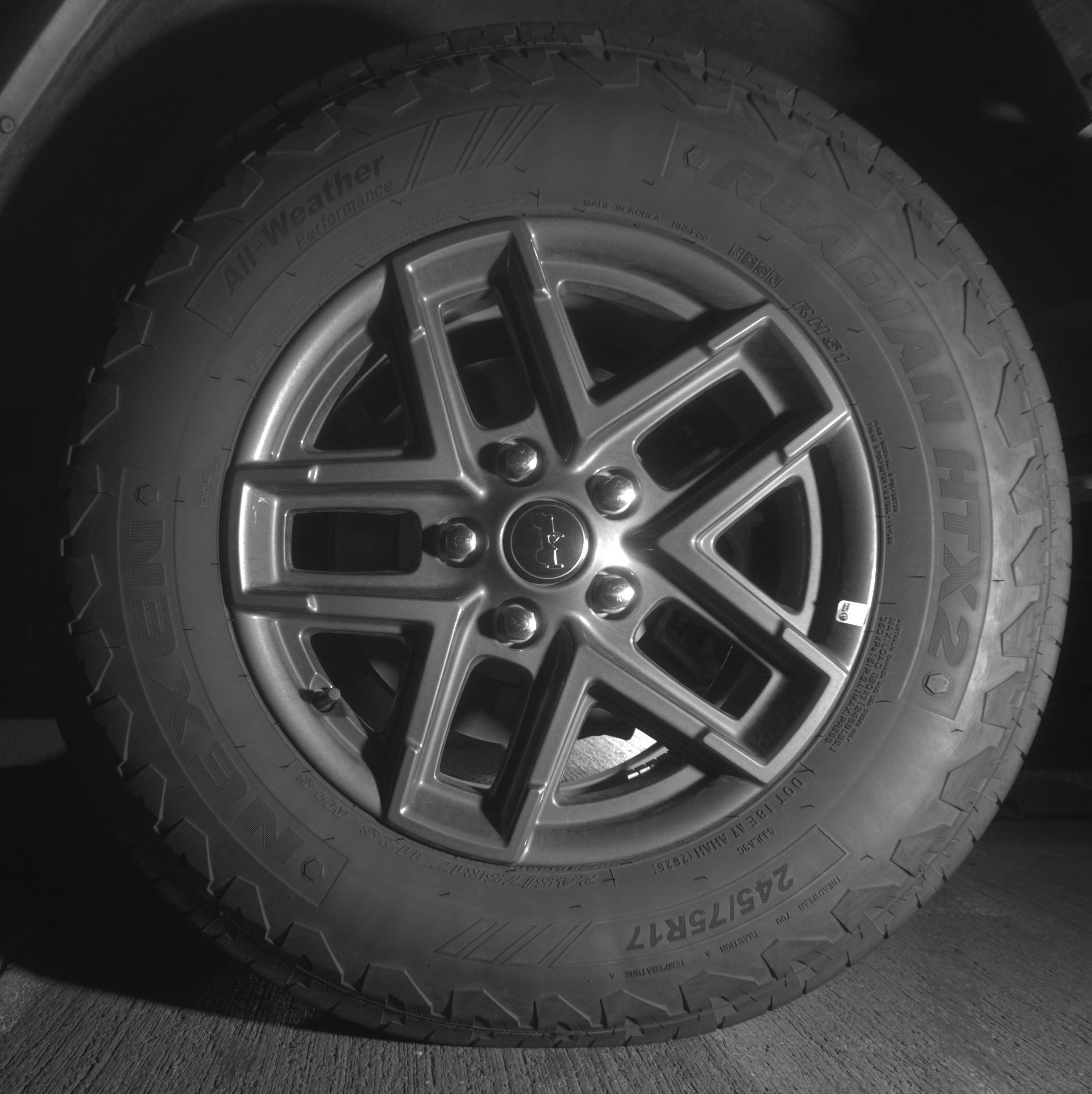 Thumbnail: 2025 Jeep Wrangler - 14