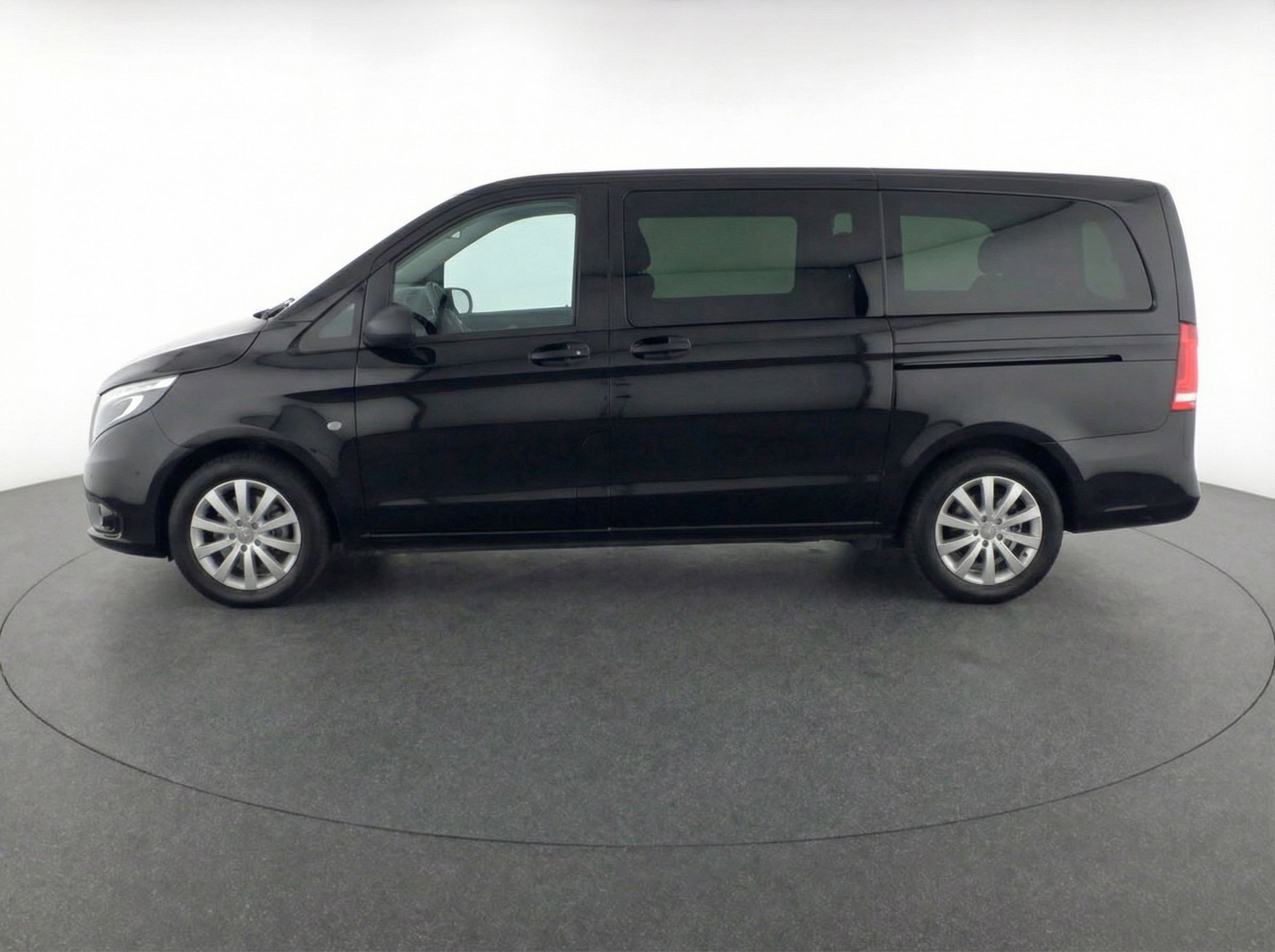 Thumbnail: 2024 Chrysler Pacifica - 5