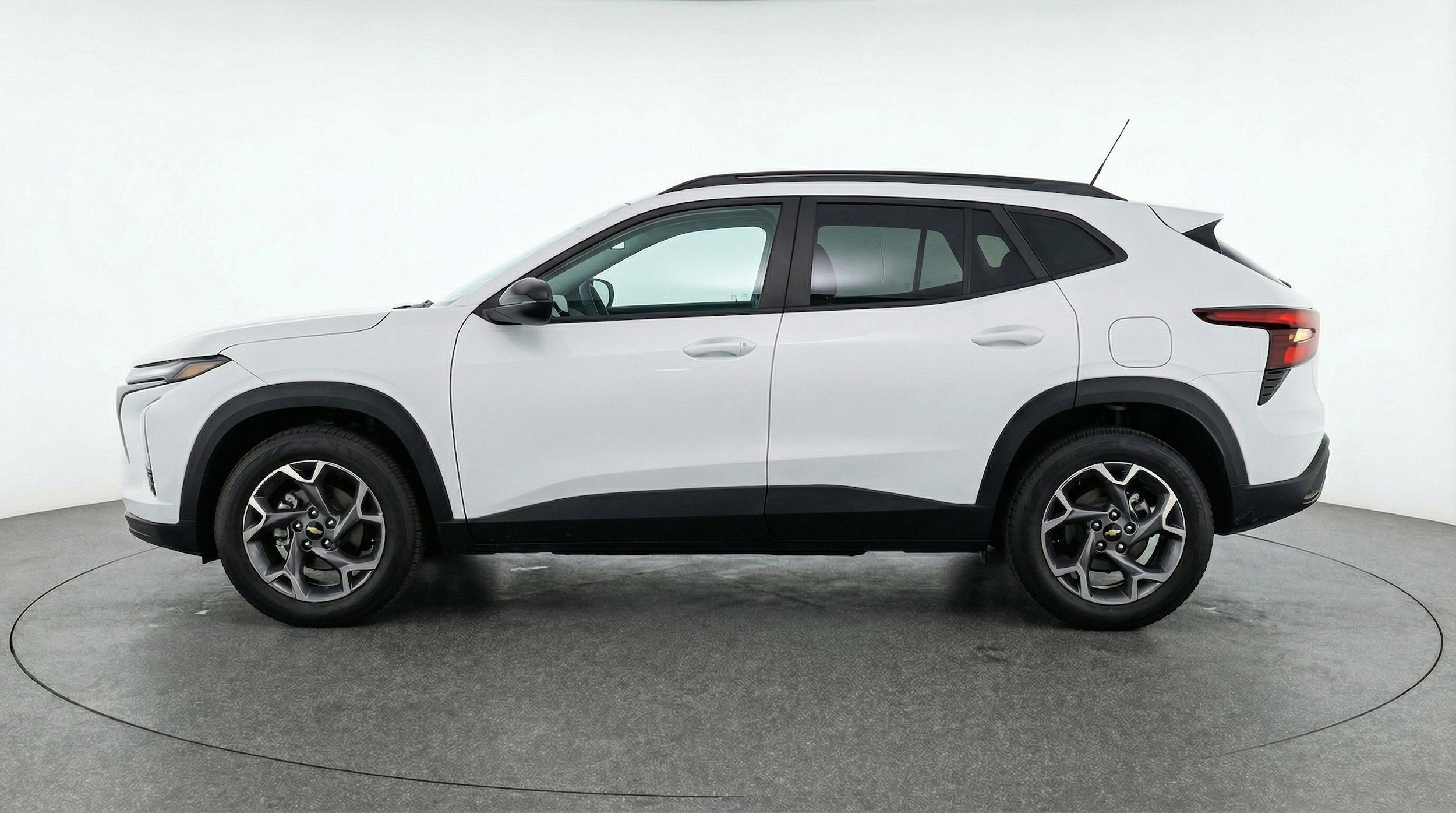 Thumbnail: 2025 Chevrolet Trax - 5
