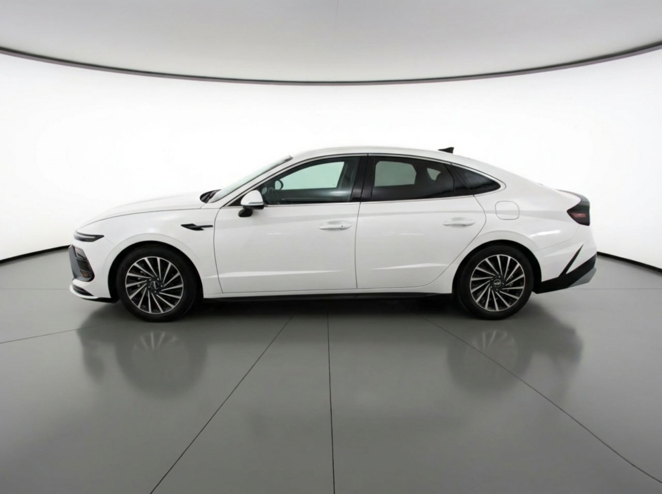 Thumbnail: 2025 Hyundai Sonata - 4