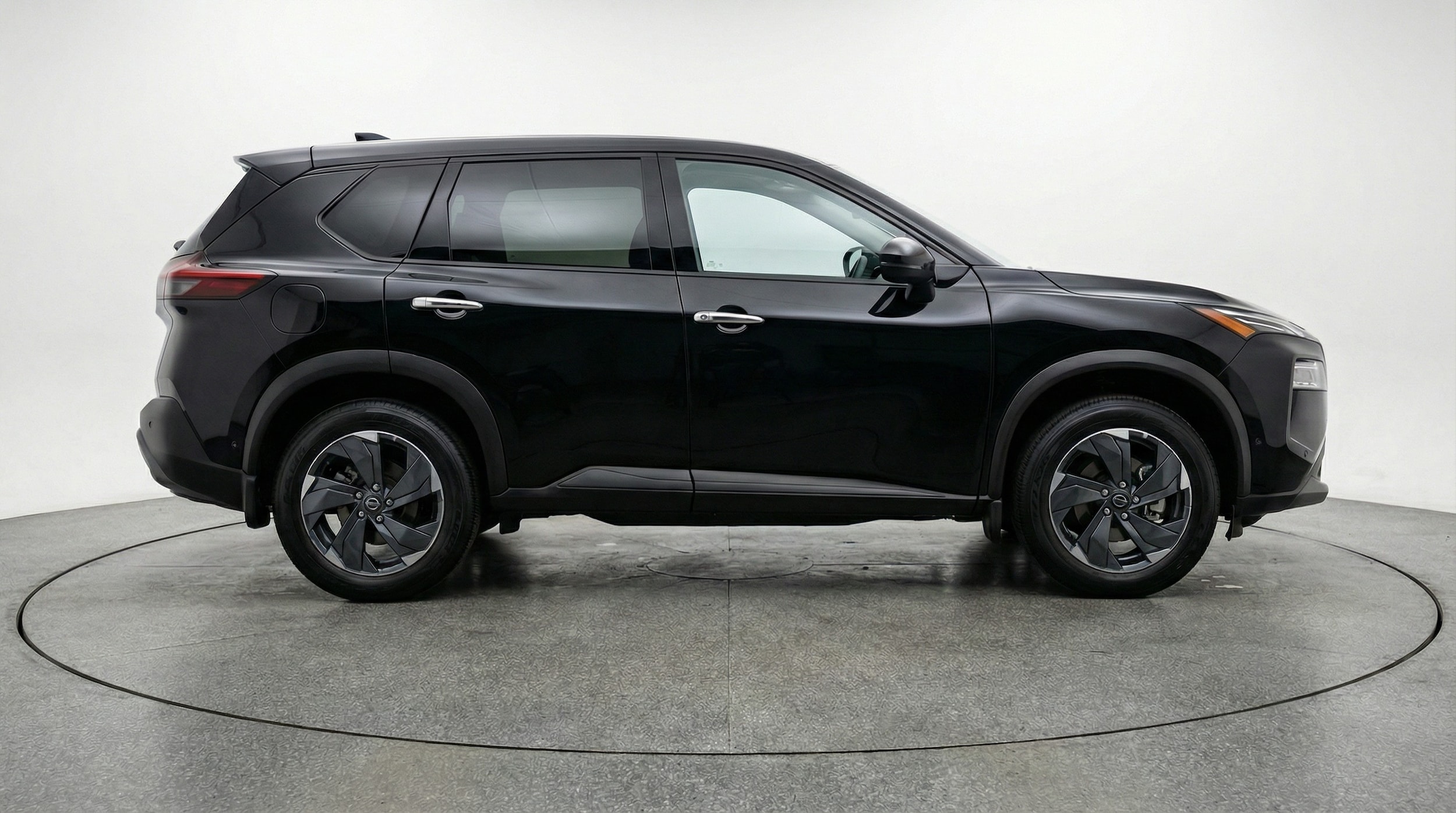 Thumbnail: 2025 Nissan Rogue - 8