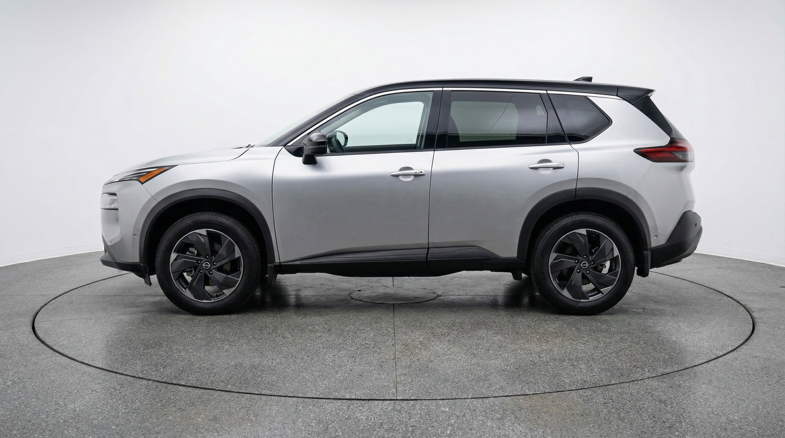 Thumbnail: 2025 Nissan Rogue - 5
